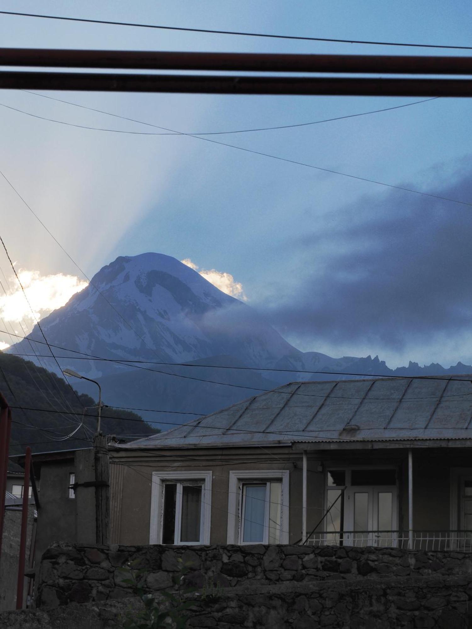 Polaris Kazbegi Hotel ภายนอก รูปภาพ