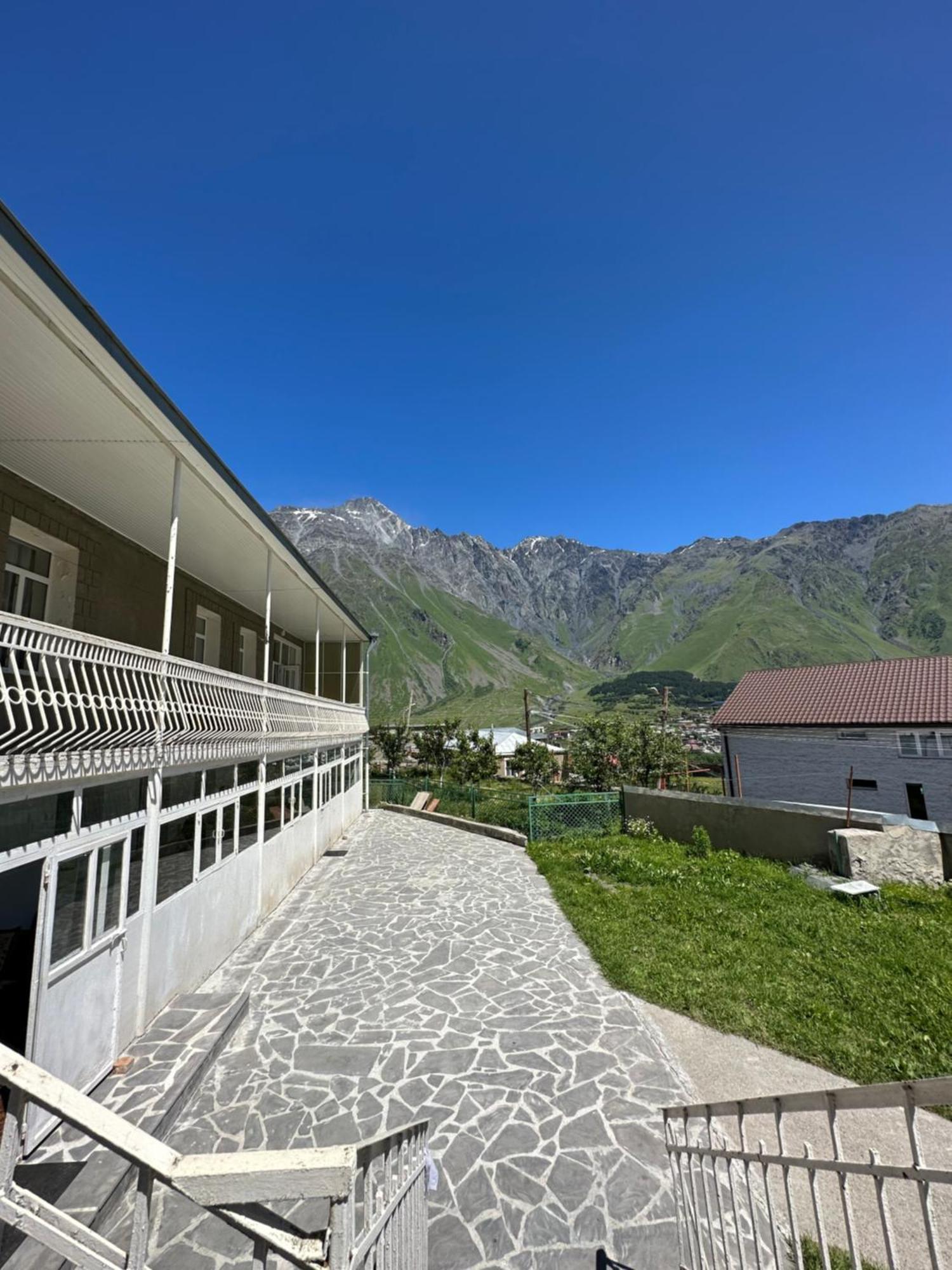 Polaris Kazbegi Hotel ภายนอก รูปภาพ