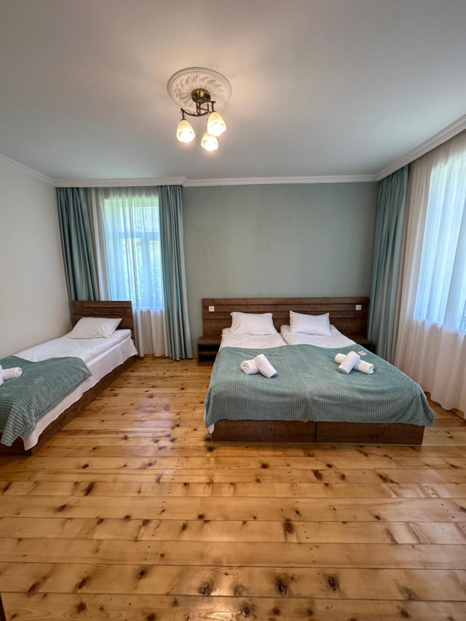 Polaris Kazbegi Hotel ภายนอก รูปภาพ
