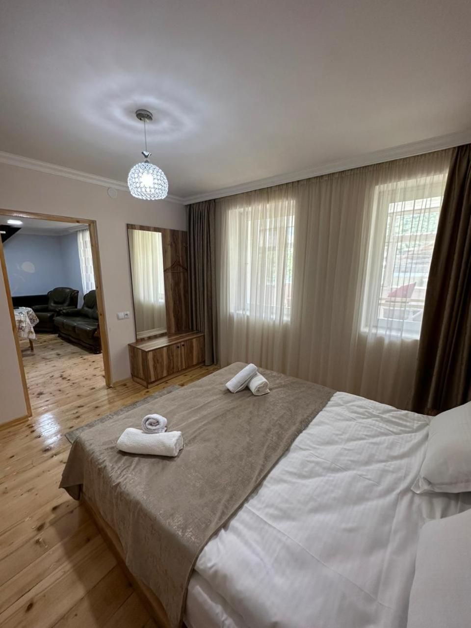 Polaris Kazbegi Hotel ภายนอก รูปภาพ