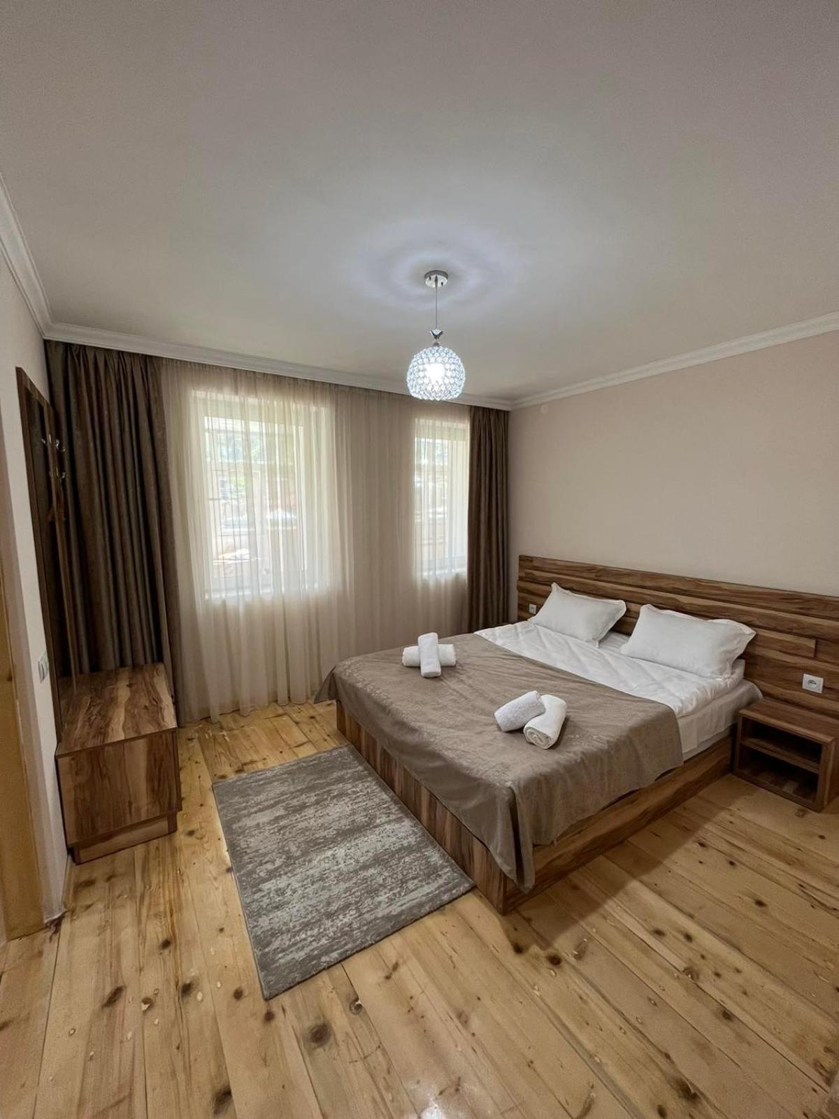 Polaris Kazbegi Hotel ภายนอก รูปภาพ